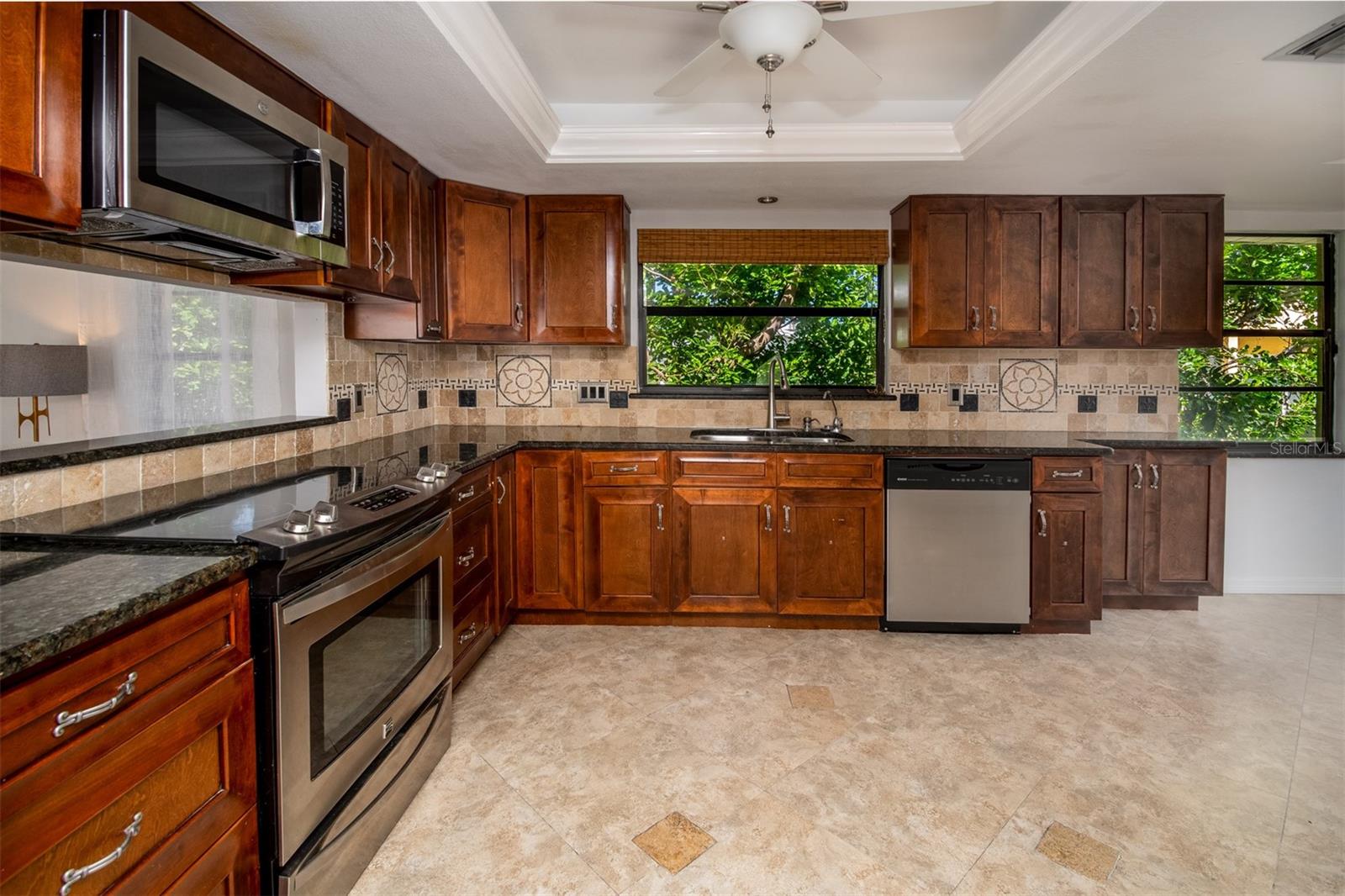 2504 HIBISCUS DR W — photo 7