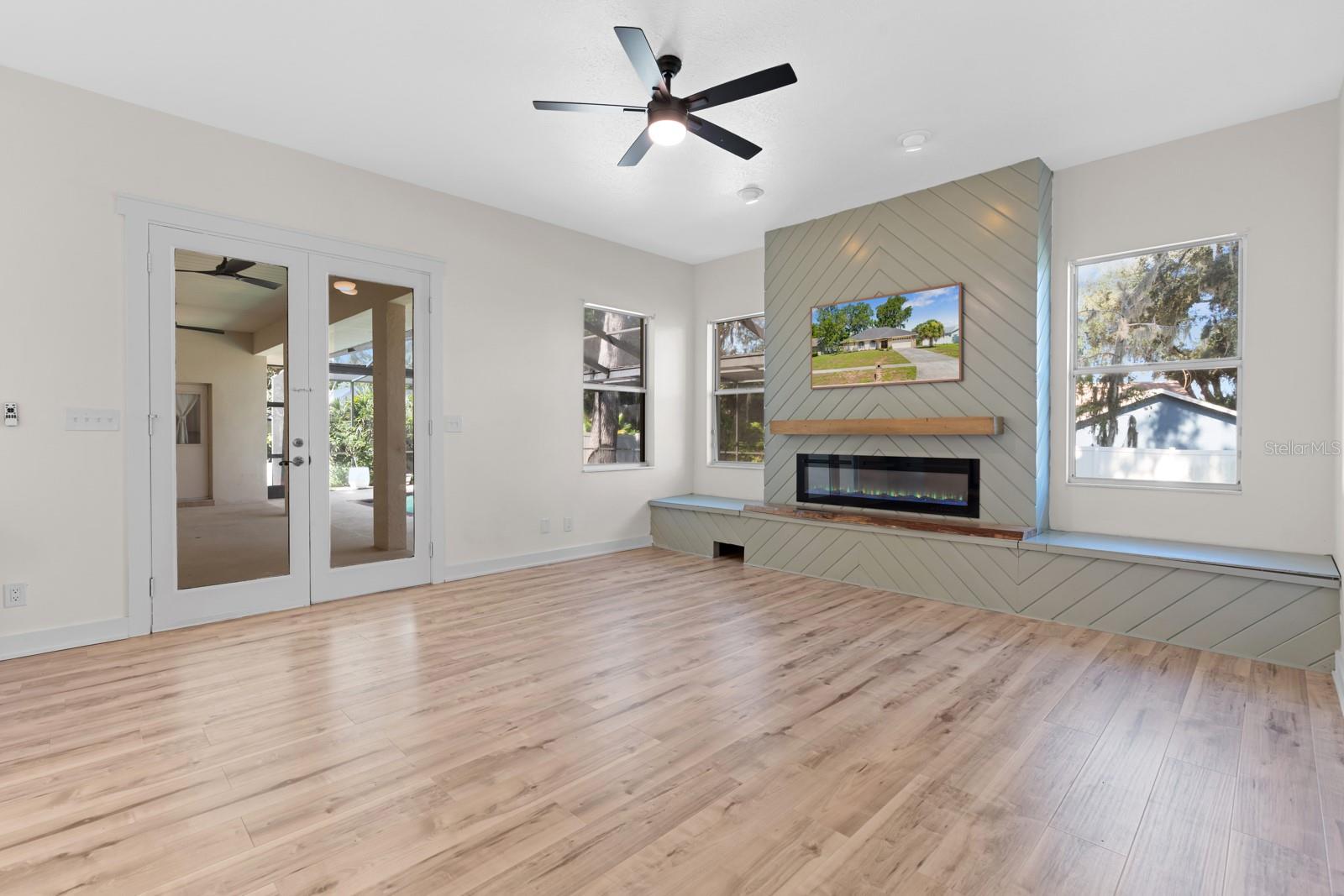 512 CAULDER PARK RD — photo 24