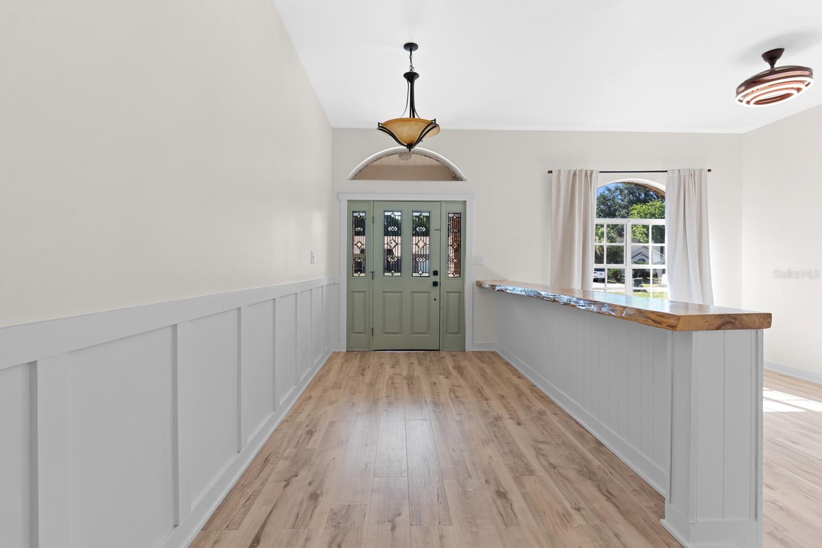 512 CAULDER PARK RD — photo 3