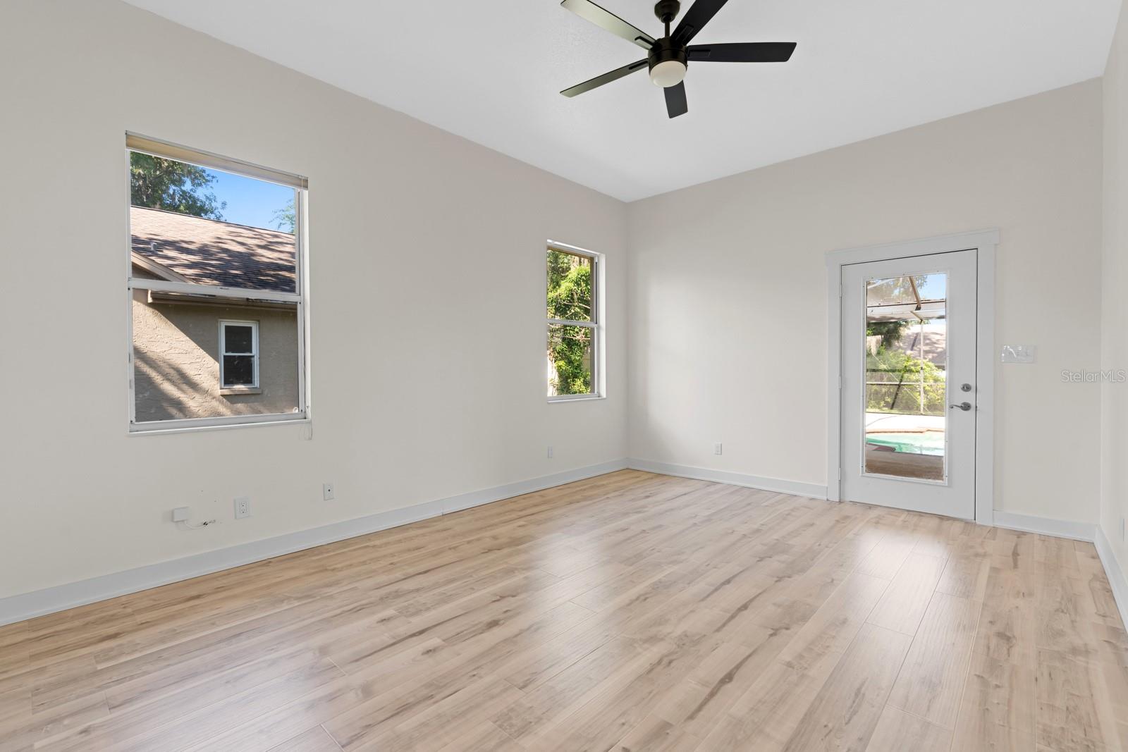 512 CAULDER PARK RD — photo 11