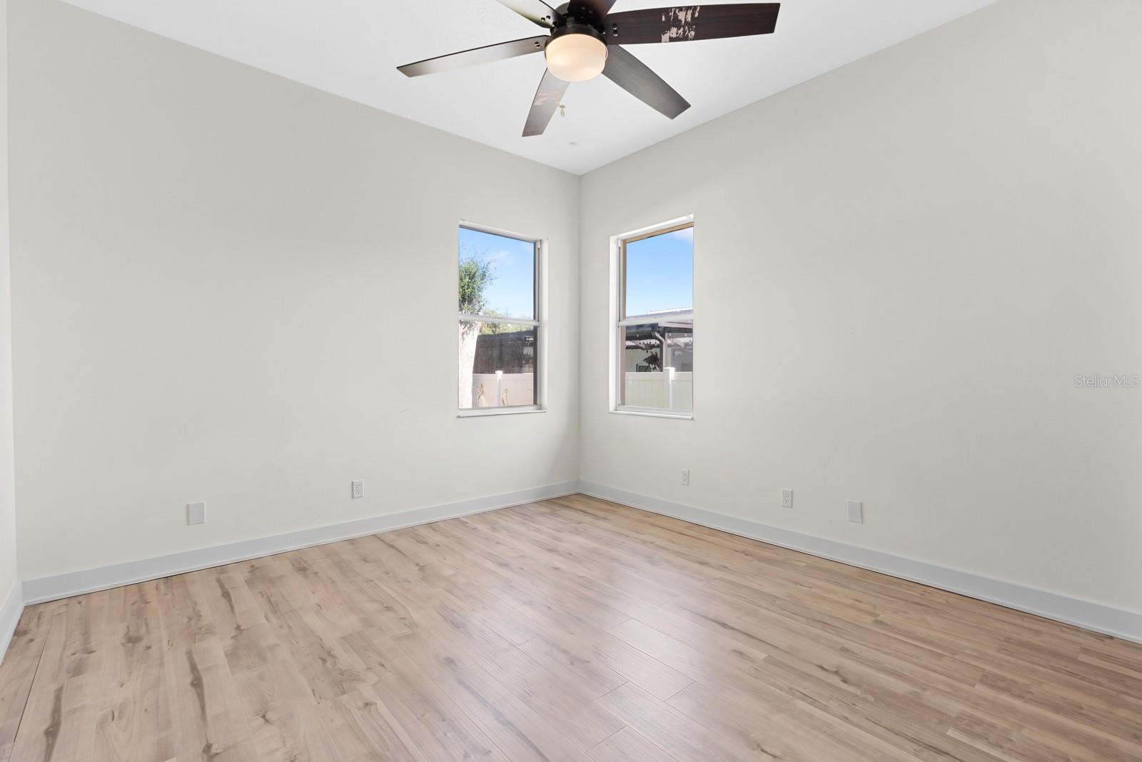 512 CAULDER PARK RD — photo 27