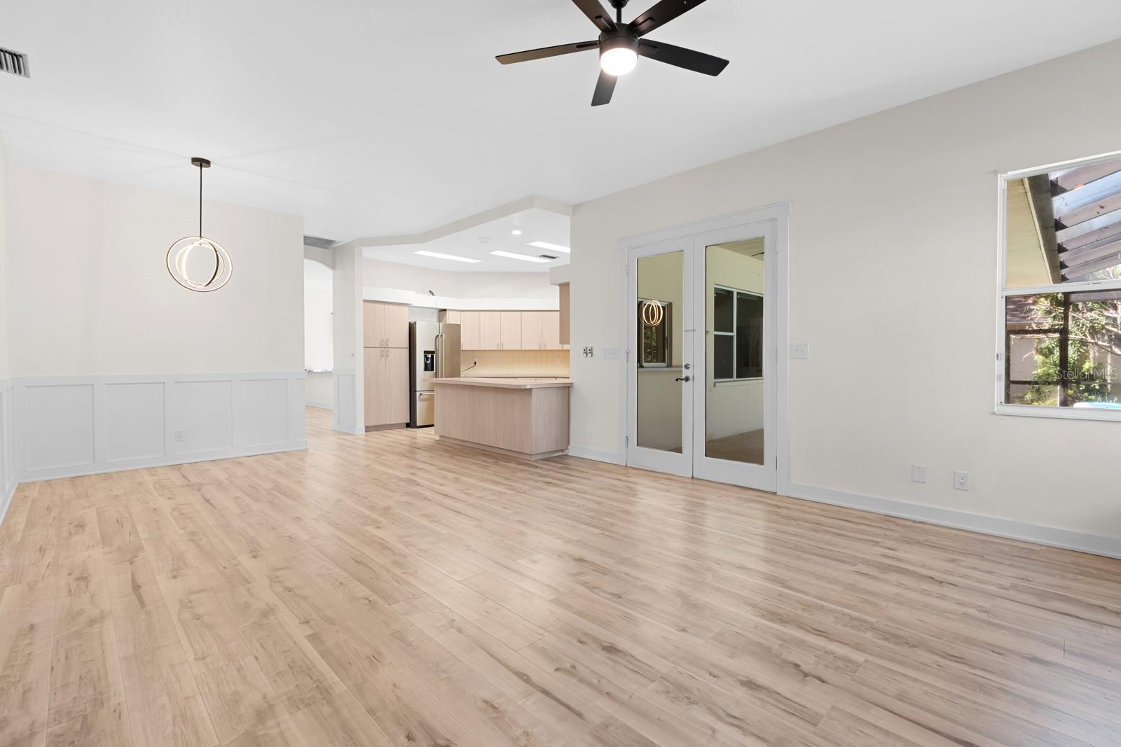 512 CAULDER PARK RD — photo 26