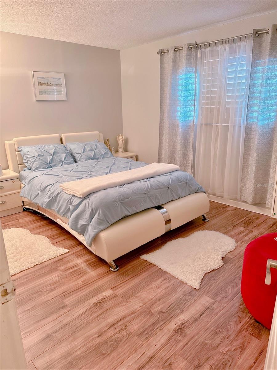 5357 81ST ST N #15 — photo 9