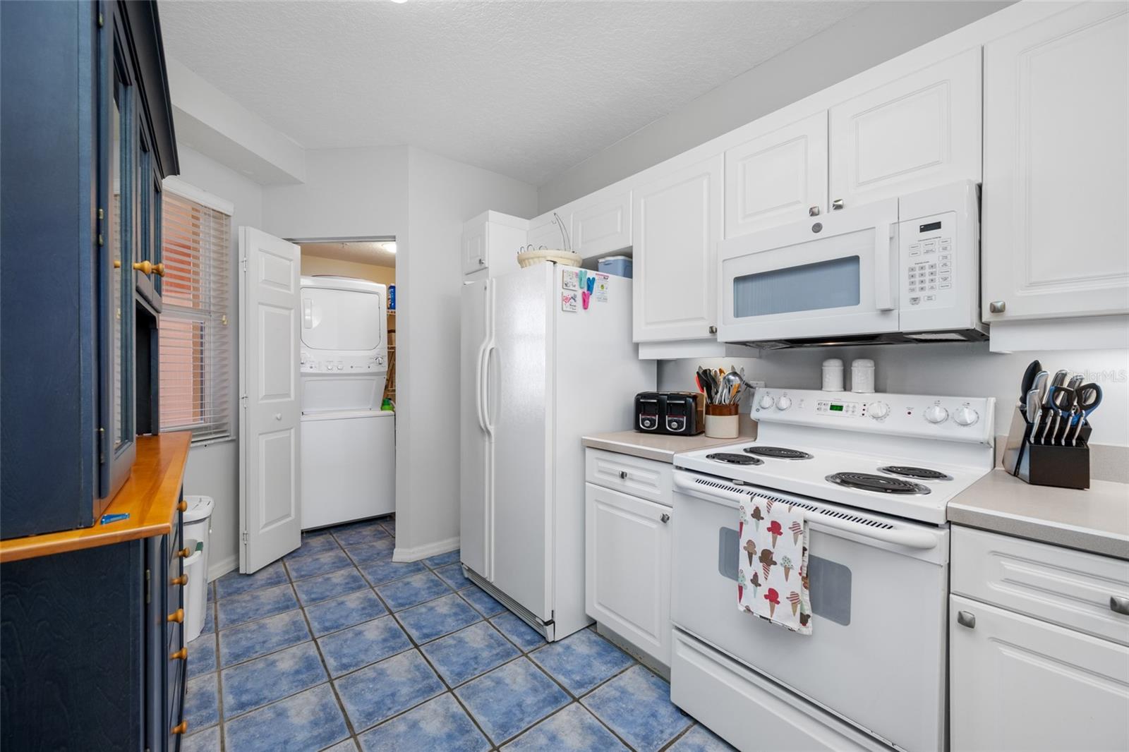 16550 GULF BLVD #645 — photo 8