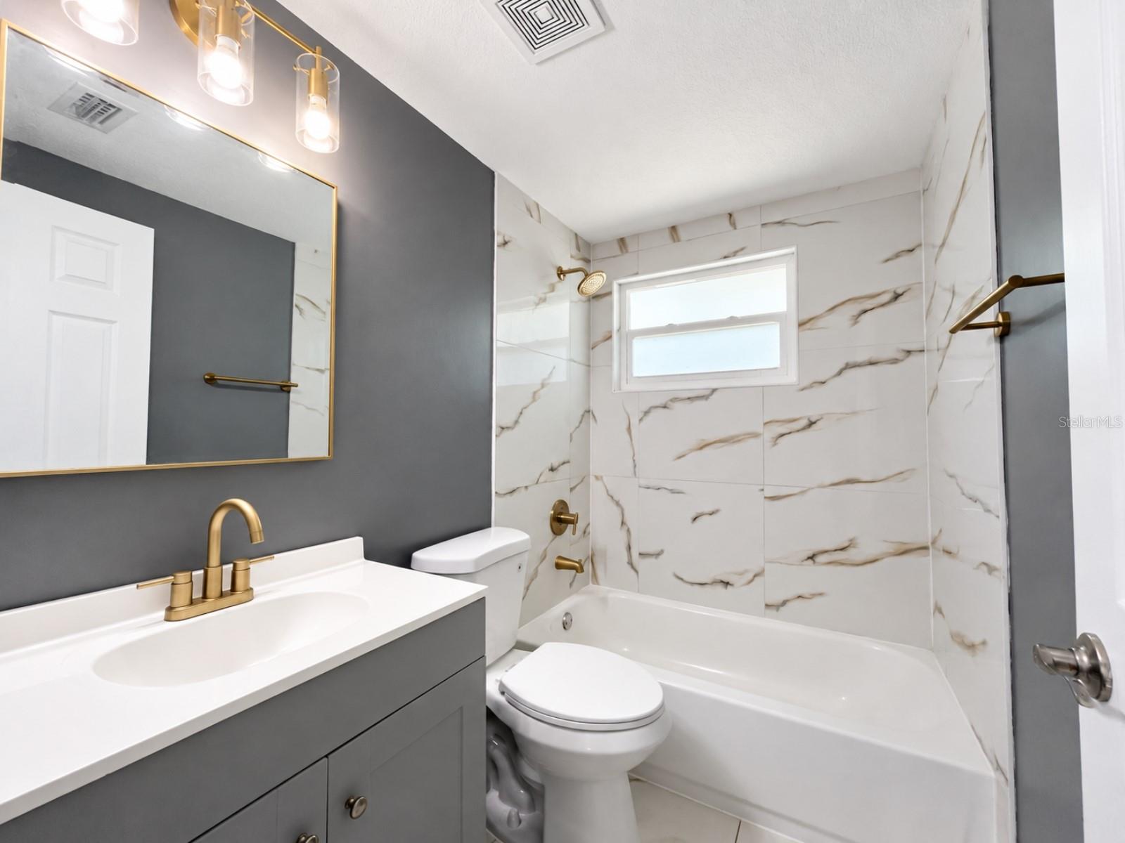 4457 TERRY LOOP — photo 4