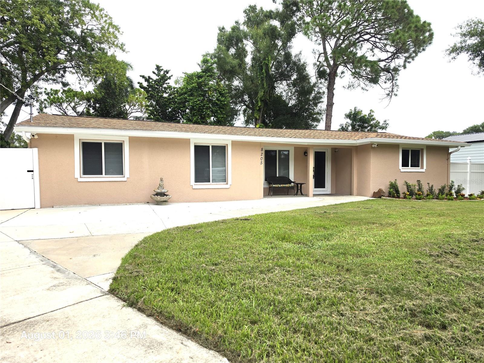 8205 WESTRIDGE DR — photo 3