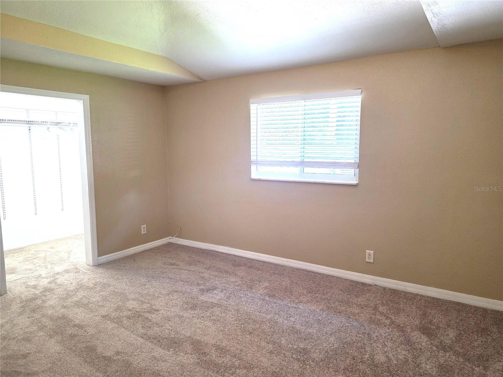 8205 WESTRIDGE DR — photo 23