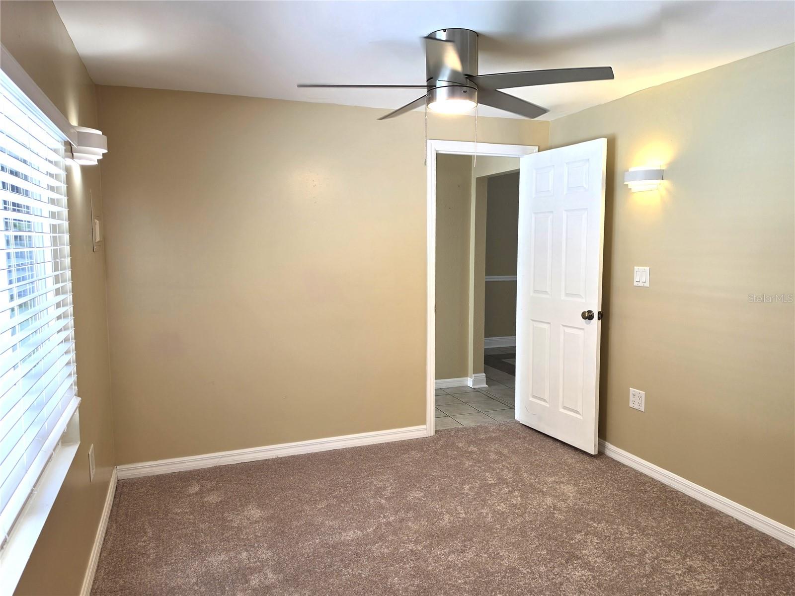 8205 WESTRIDGE DR — photo 31