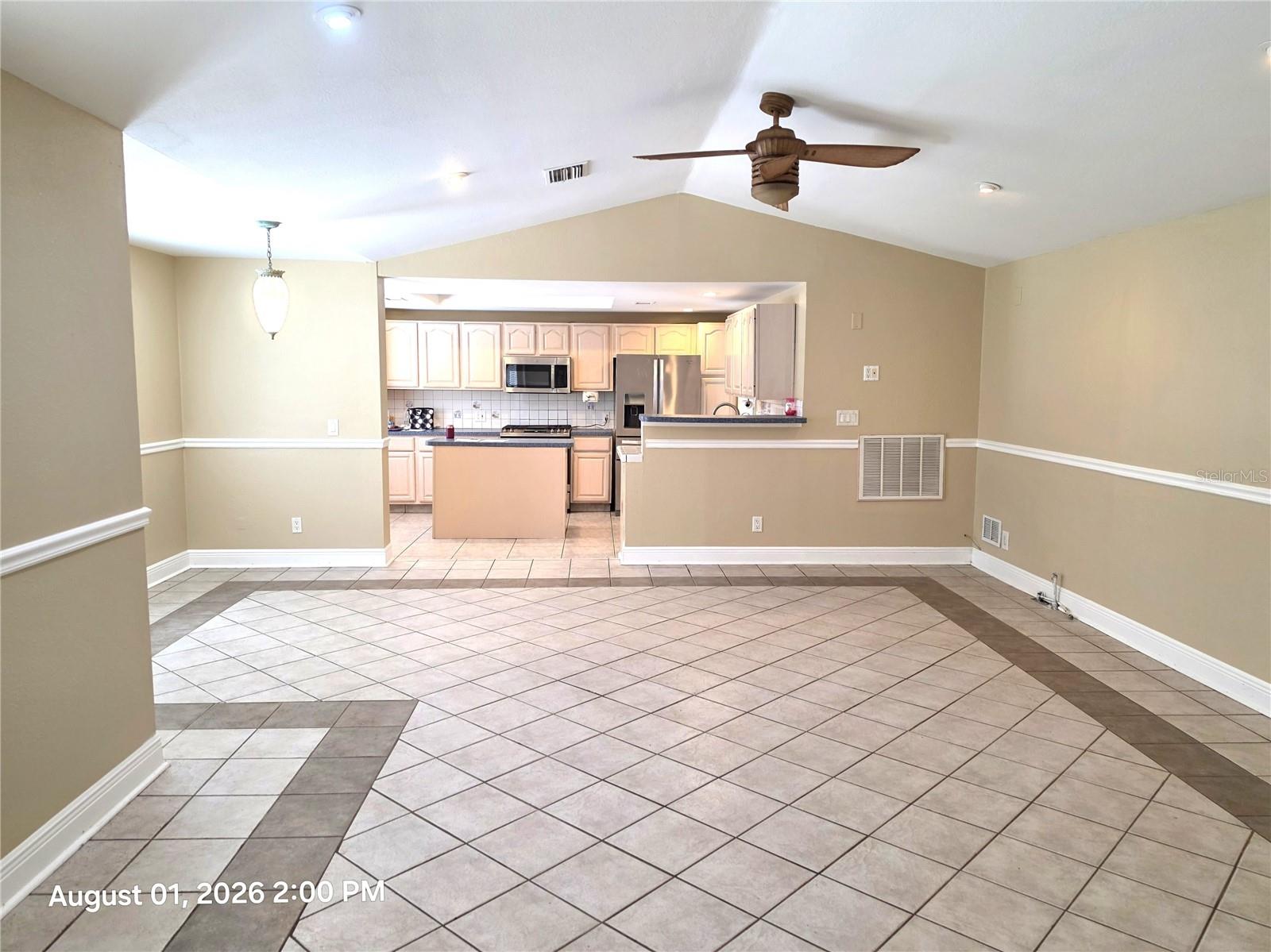 8205 WESTRIDGE DR — photo 6
