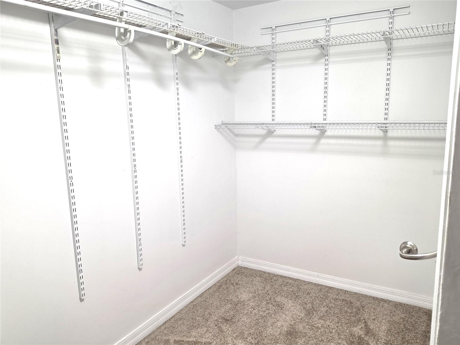 8205 WESTRIDGE DR — photo 27