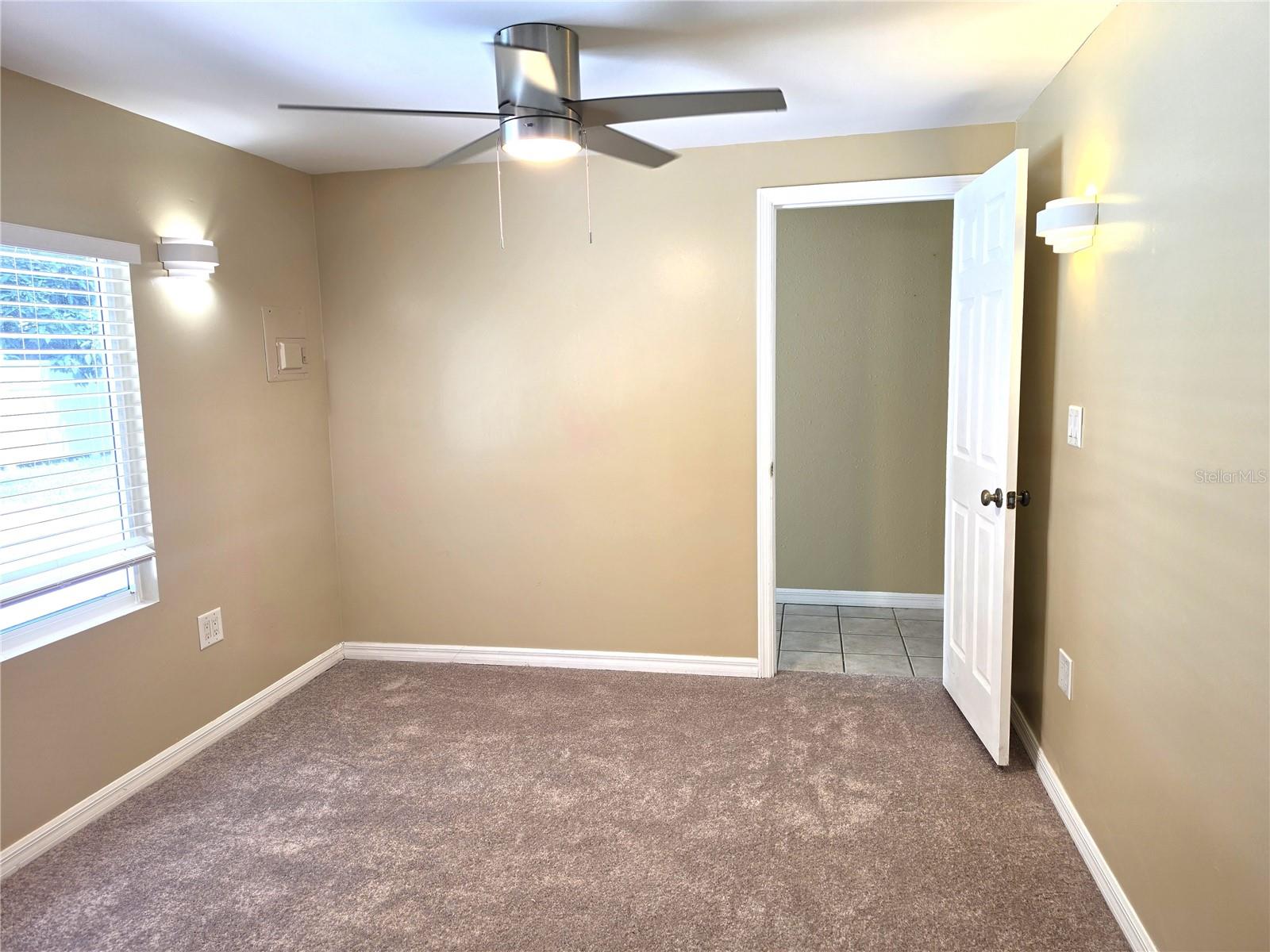8205 WESTRIDGE DR — photo 32