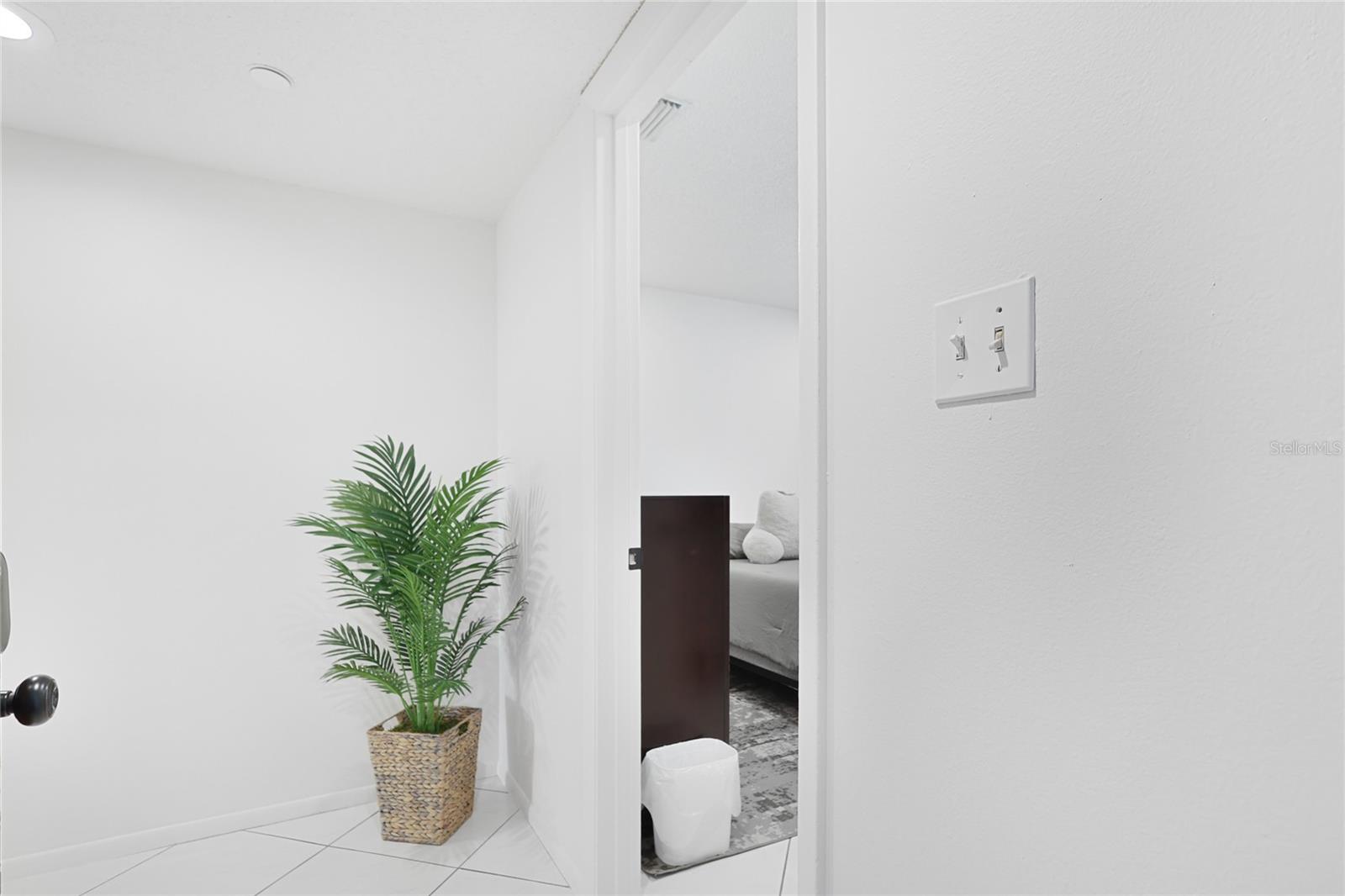 2780 N RIVERSIDE DR #502 — photo 11