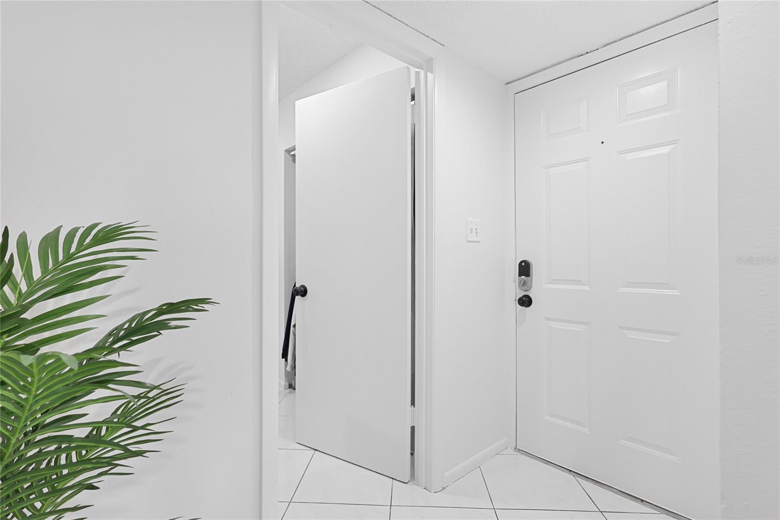 2780 N RIVERSIDE DR #502 — photo 12
