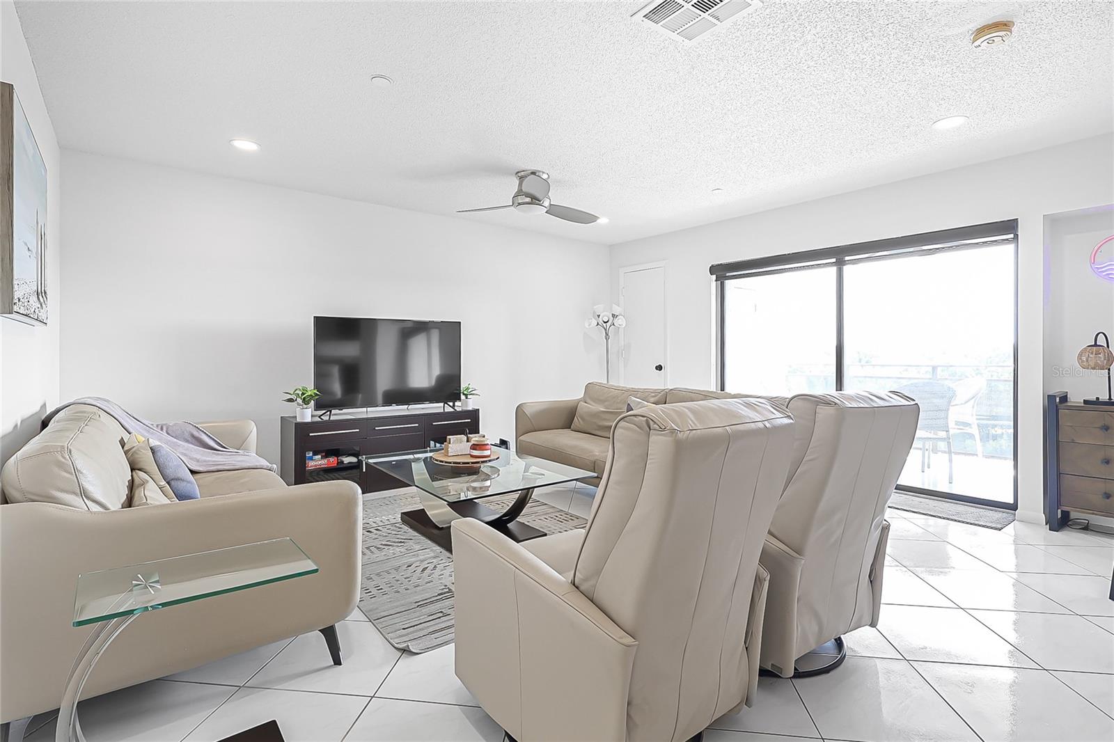 2780 N RIVERSIDE DR #502 — photo 35