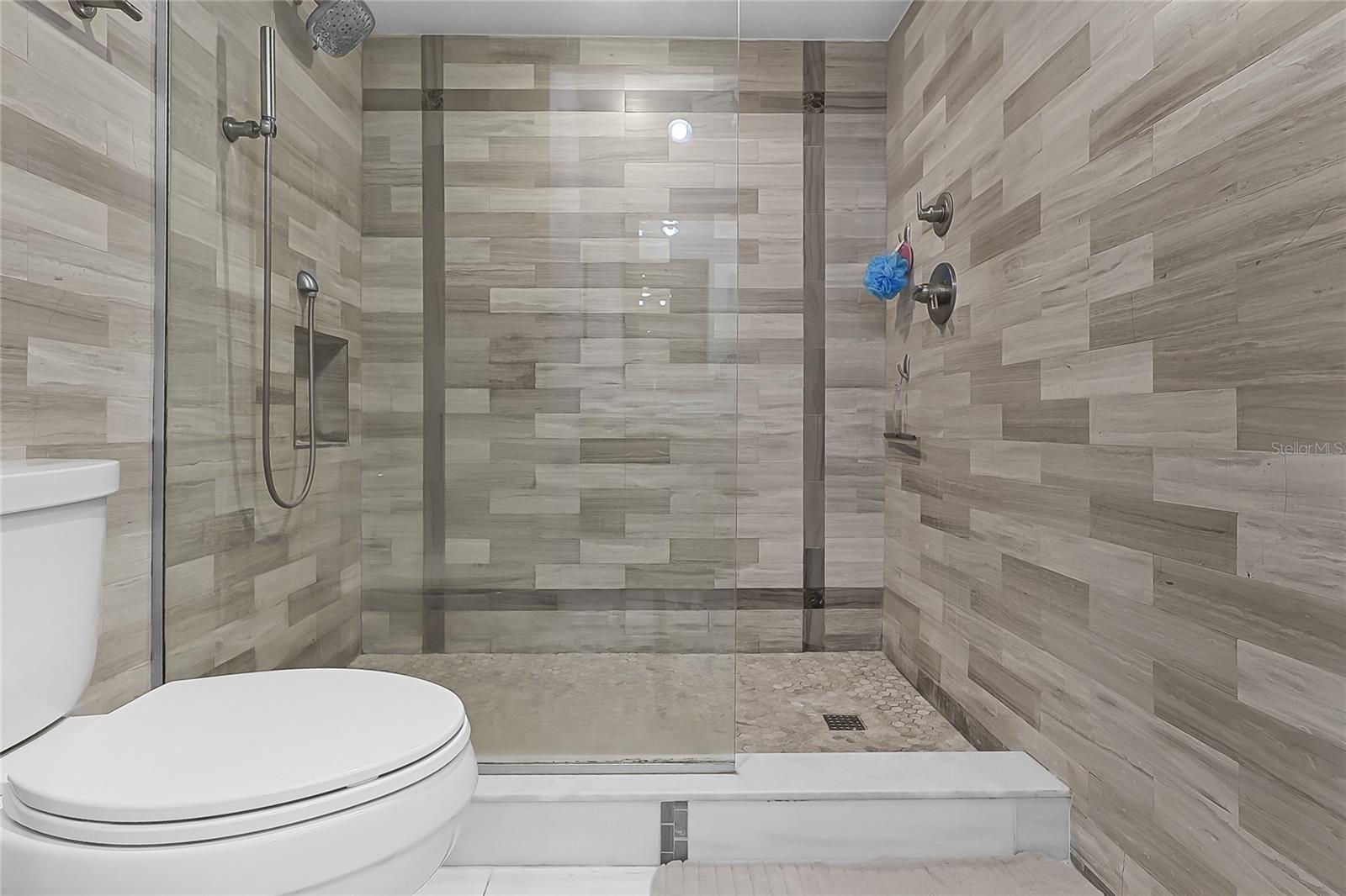 2780 N RIVERSIDE DR #502 — photo 32