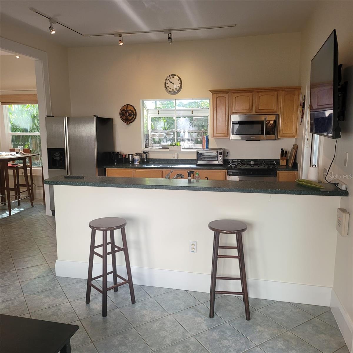 2916 W BAY COURT AVE — photo 6