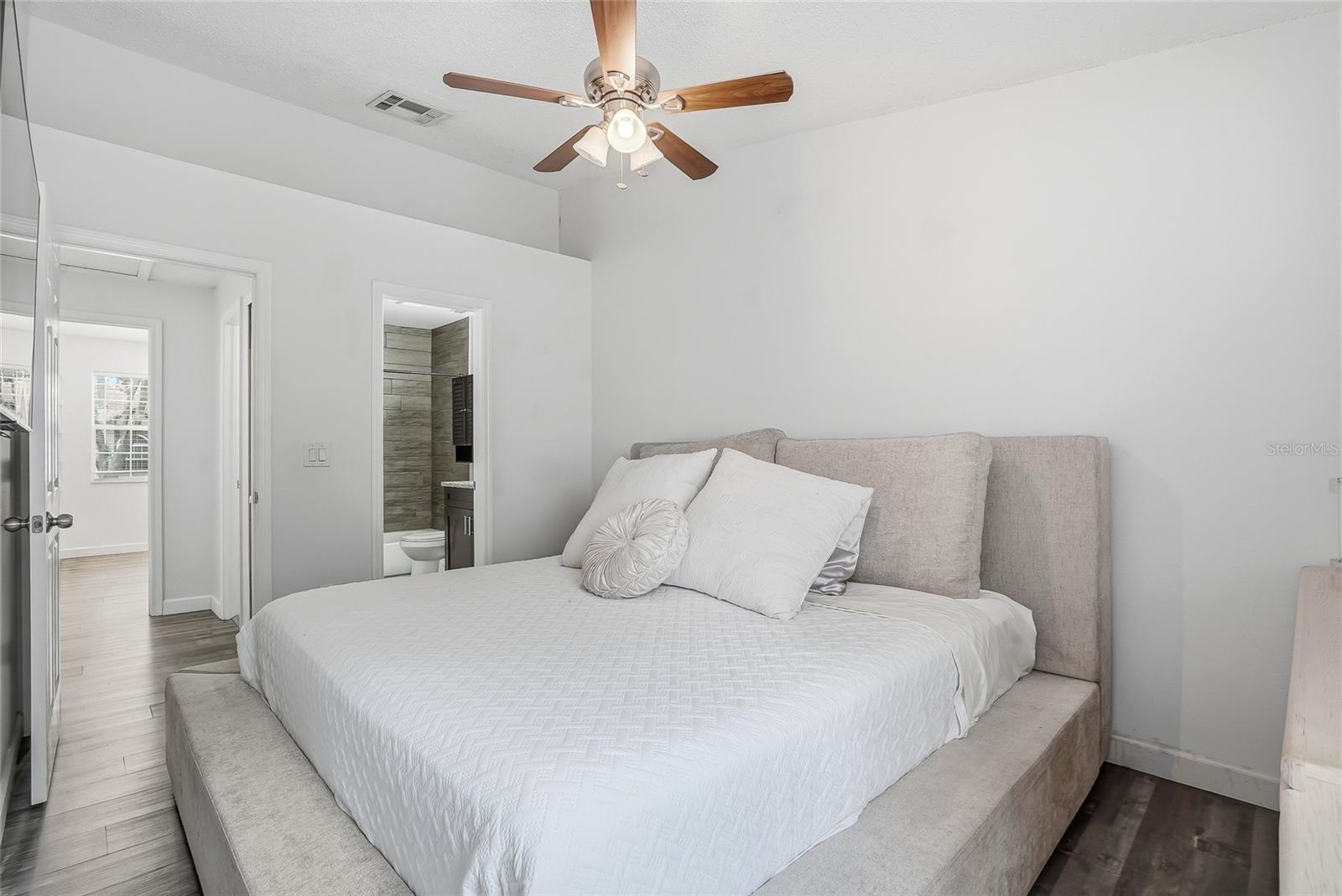 2209 FLETCHERS POINT CIR — photo 21