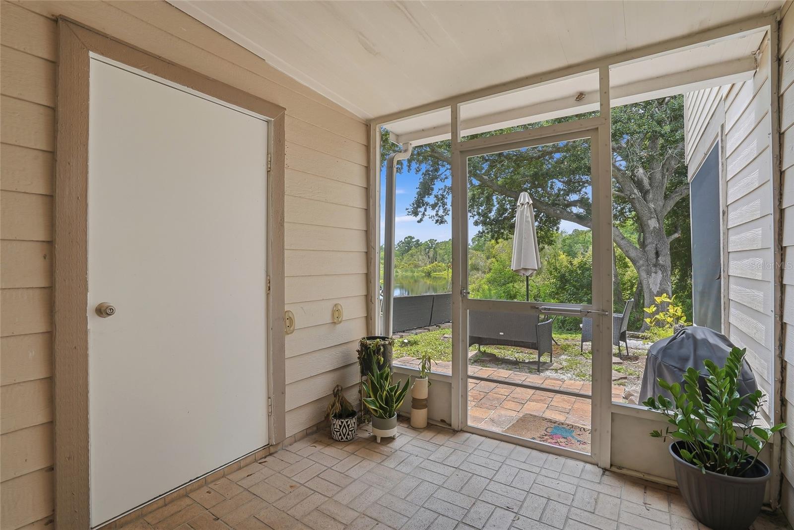 2209 FLETCHERS POINT CIR — photo 31