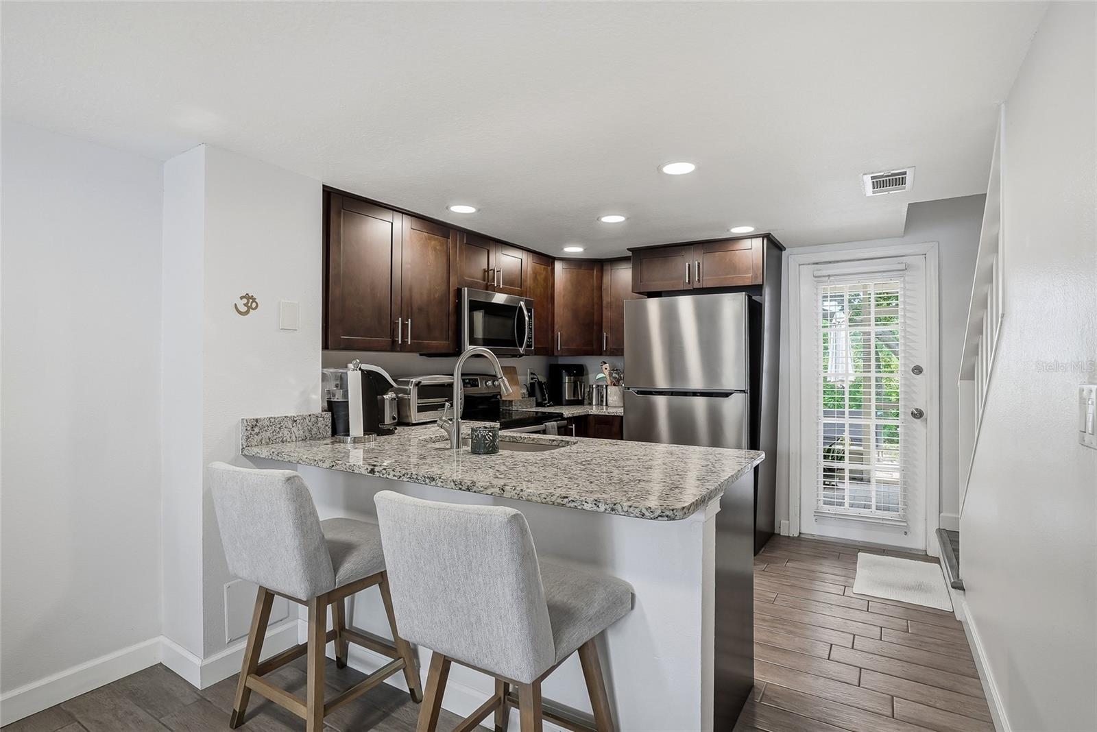 2209 FLETCHERS POINT CIR — photo 12