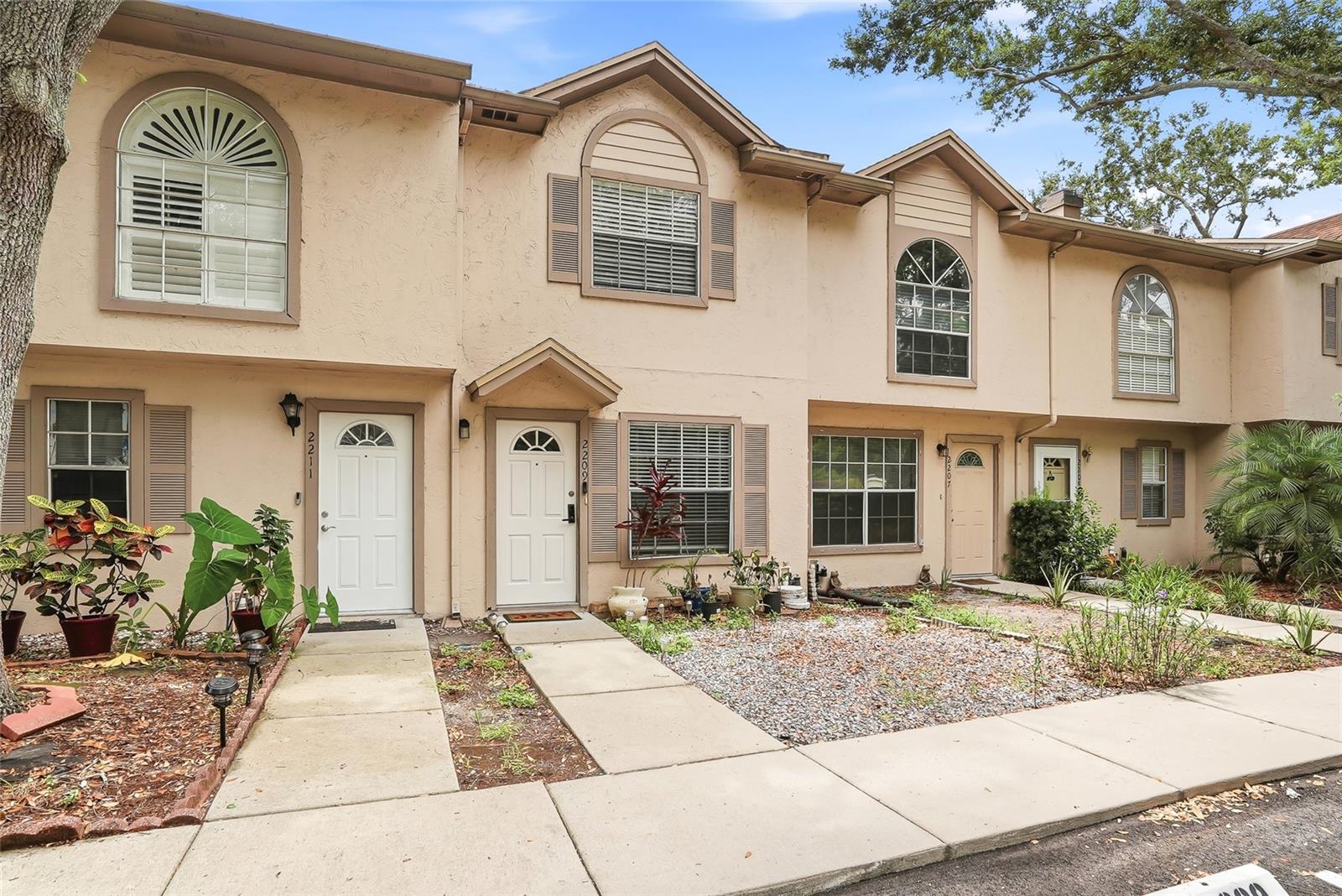 2209 FLETCHERS POINT CIR — photo 5