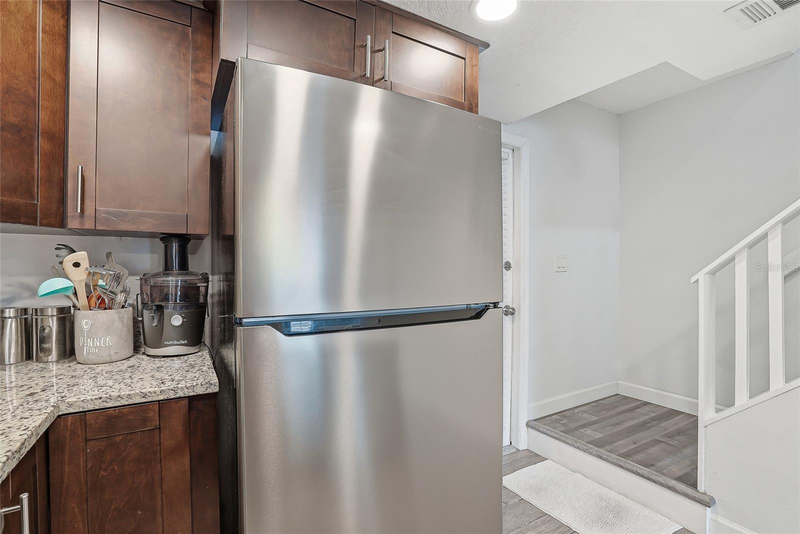 2209 FLETCHERS POINT CIR — photo 16