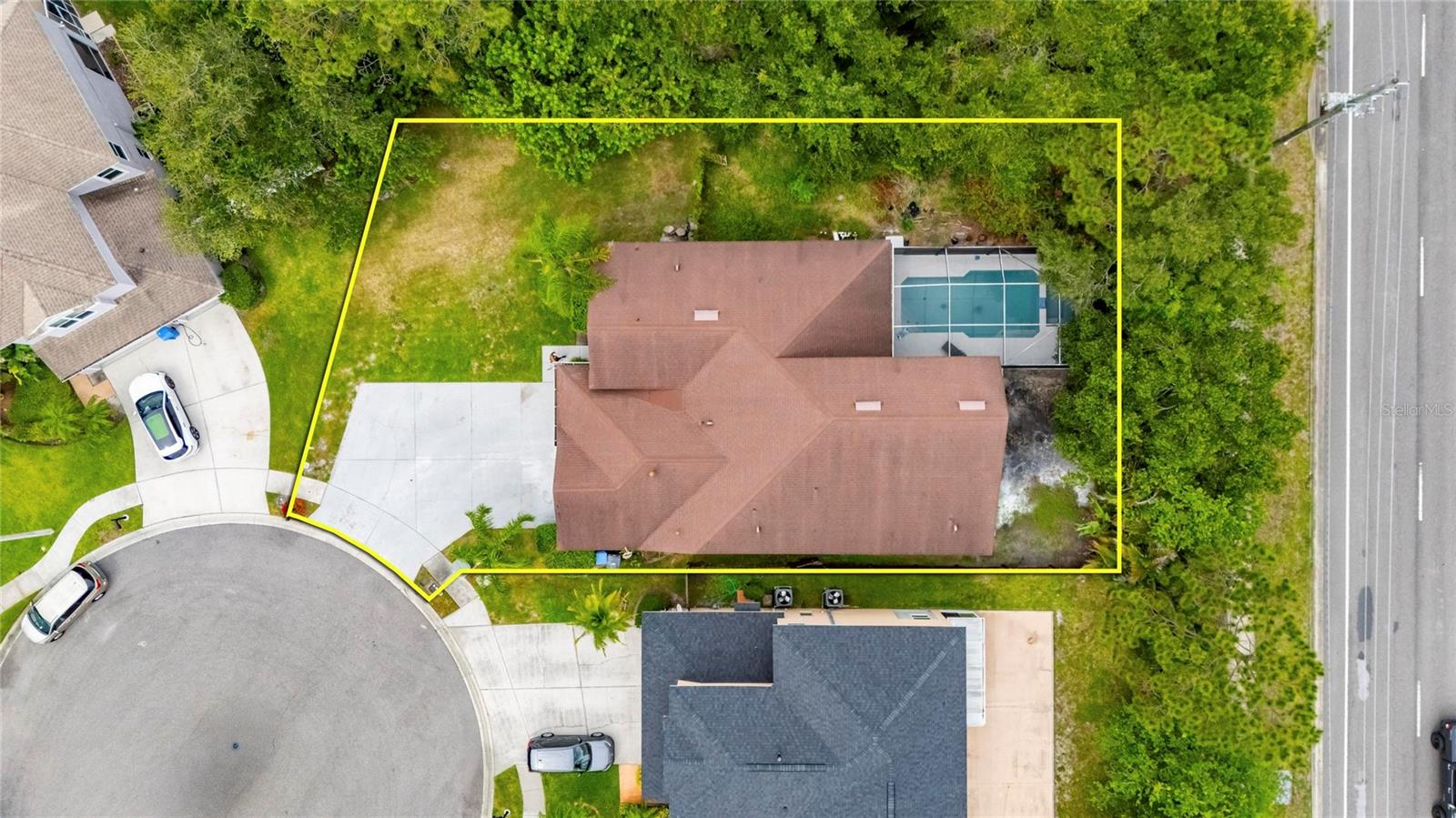 11901 NORTHUMBERLAND DR — photo 50