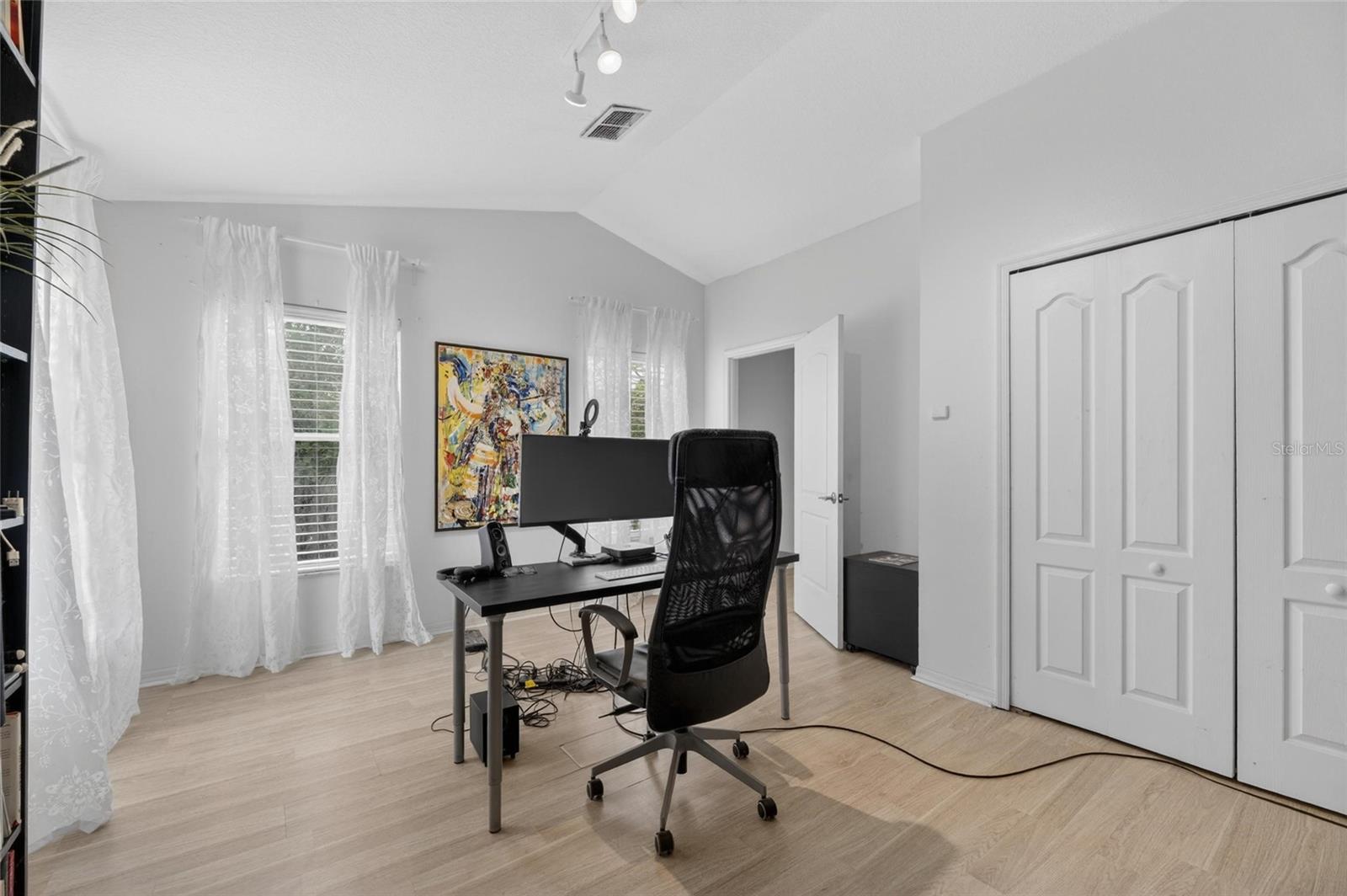 11901 NORTHUMBERLAND DR — photo 29
