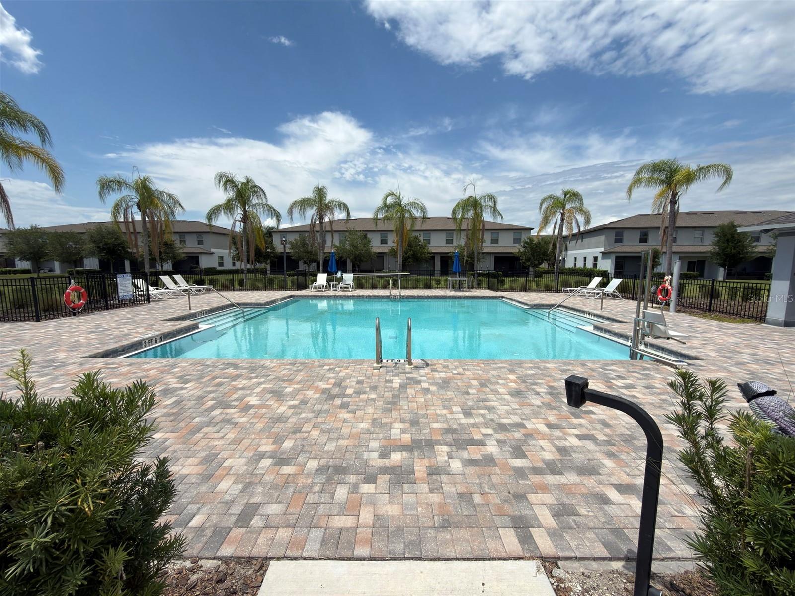 15504 FLORENCE HOLLOW PL — photo 40