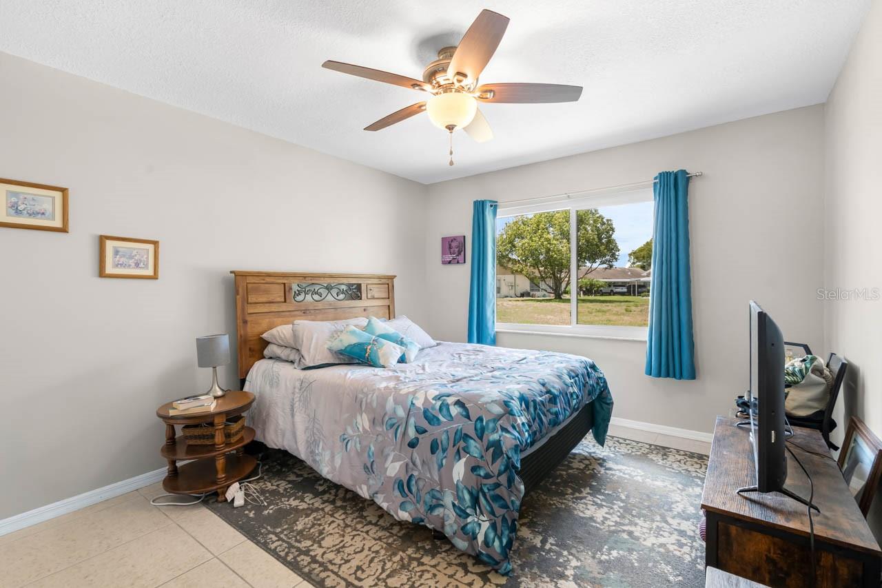 1906 CANTERBURY LN #26 — photo 12