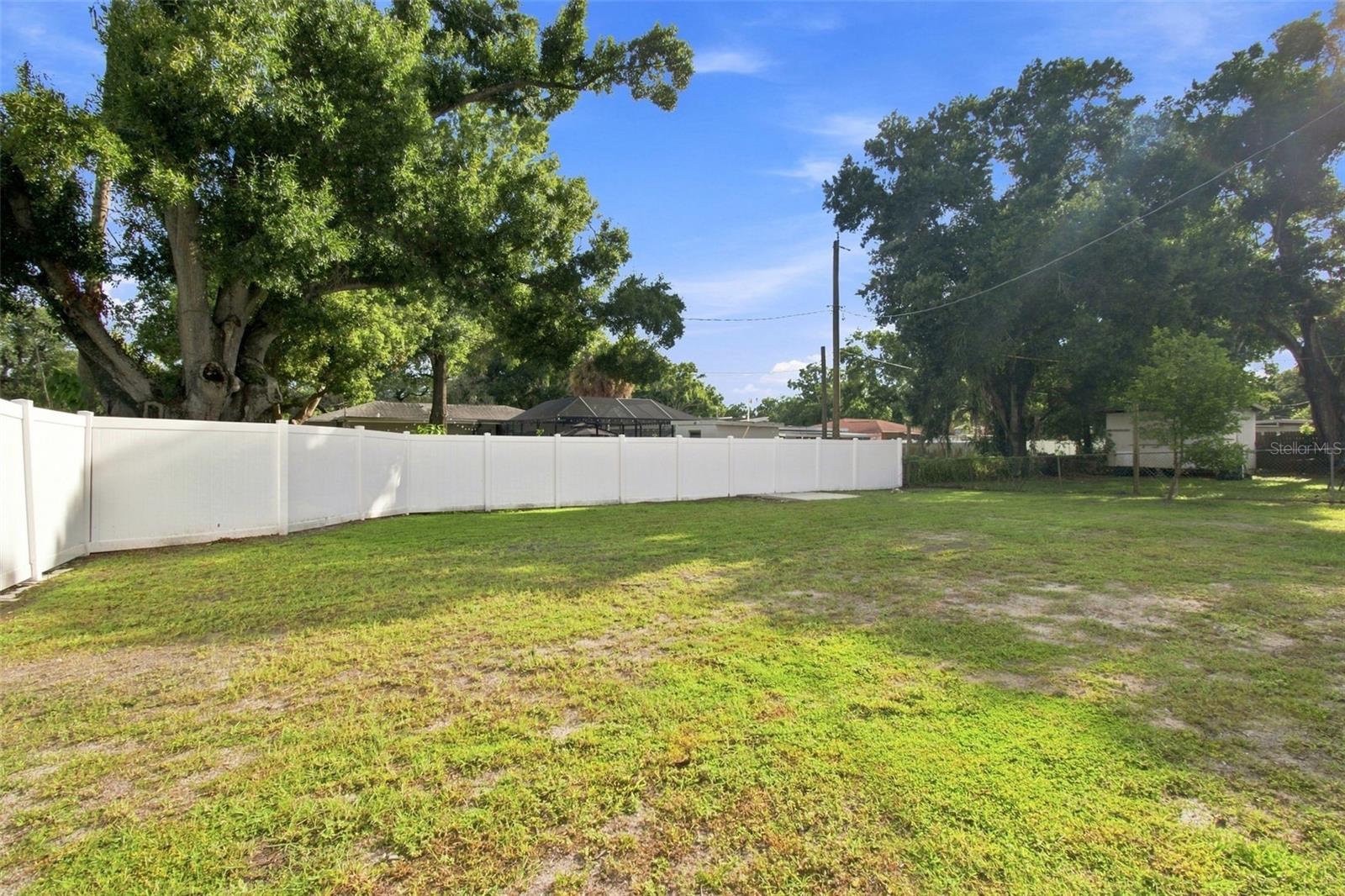 1702 W JOHNSTON AVE — photo 47