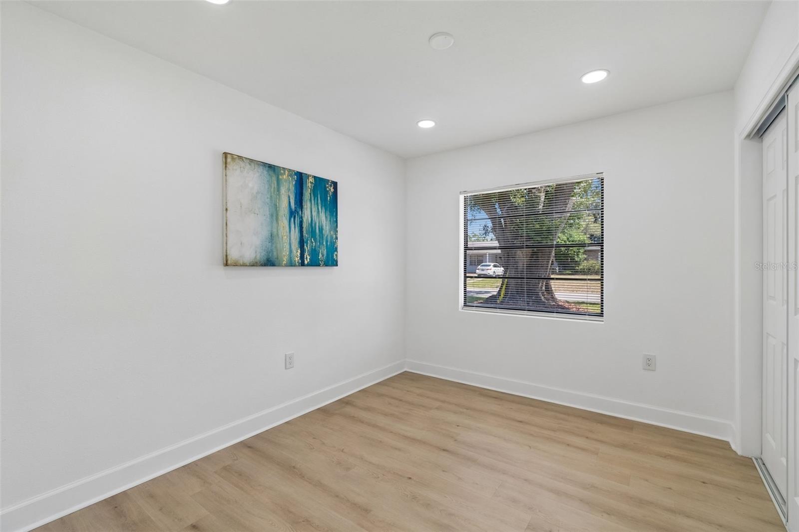 1702 W JOHNSTON AVE — photo 34