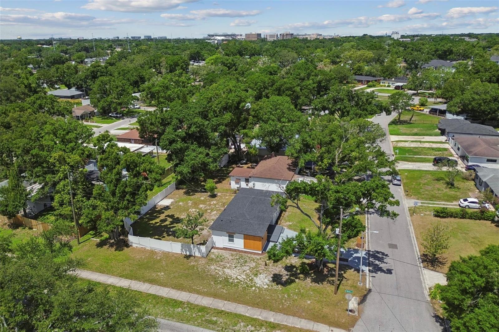 1702 W JOHNSTON AVE — photo 54