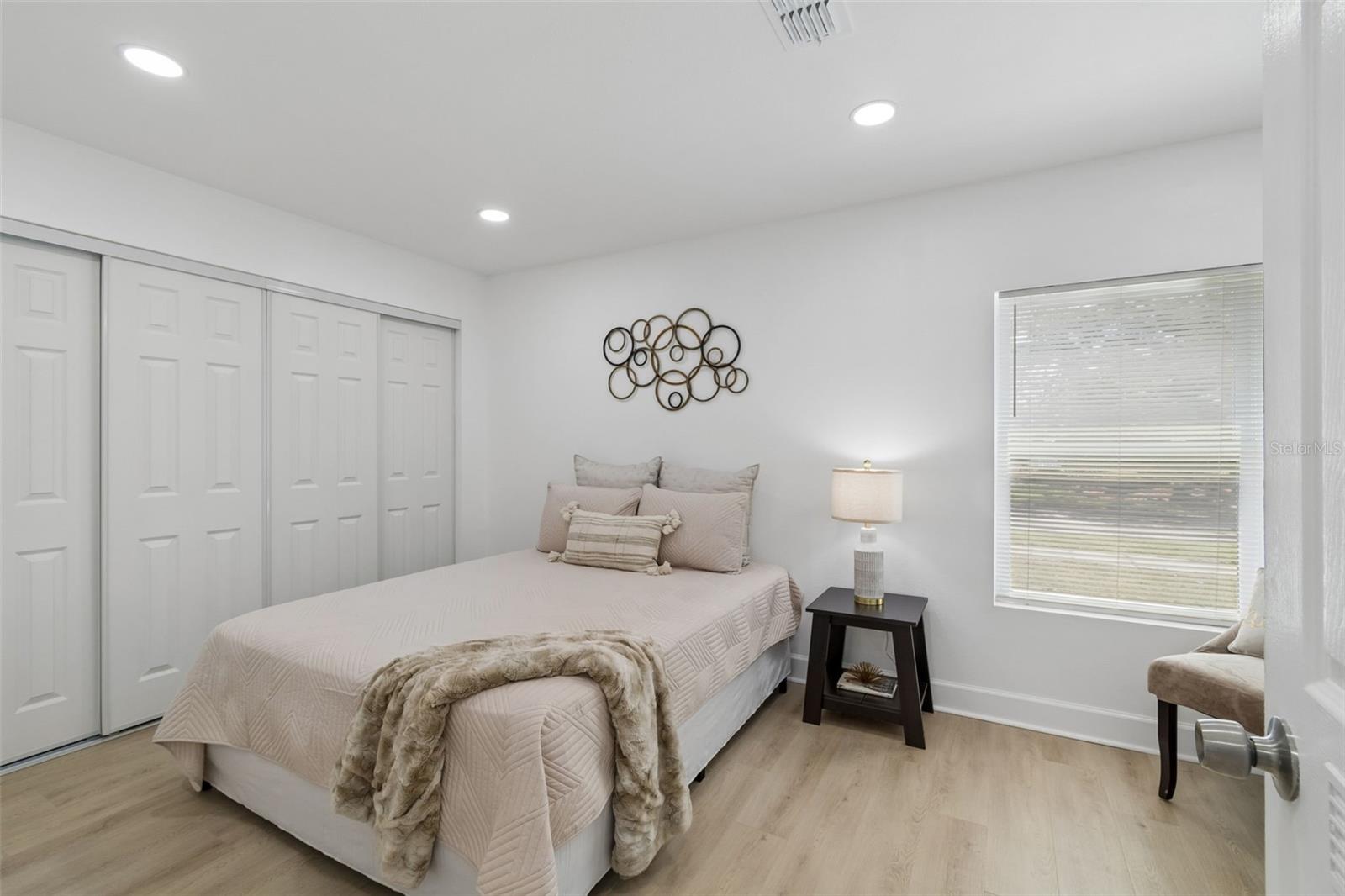 1702 W JOHNSTON AVE — photo 26