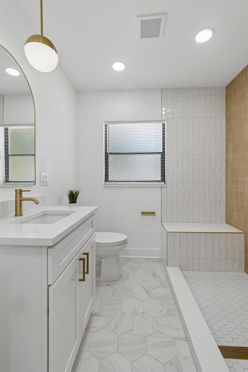 1702 W JOHNSTON AVE — photo 22