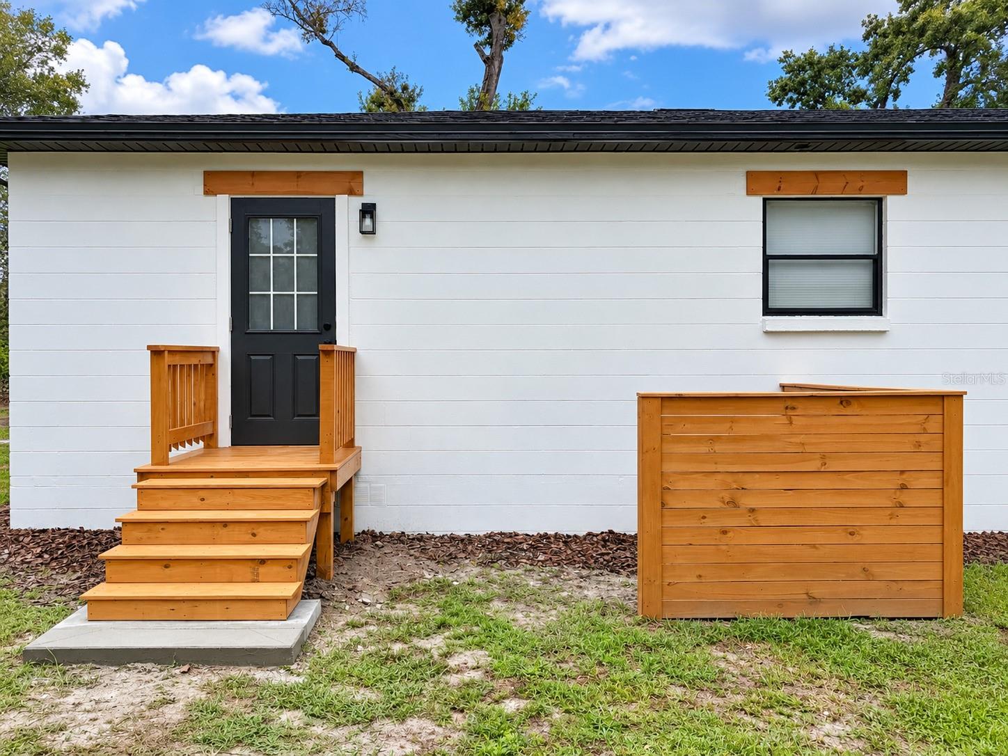 1702 W JOHNSTON AVE — photo 43