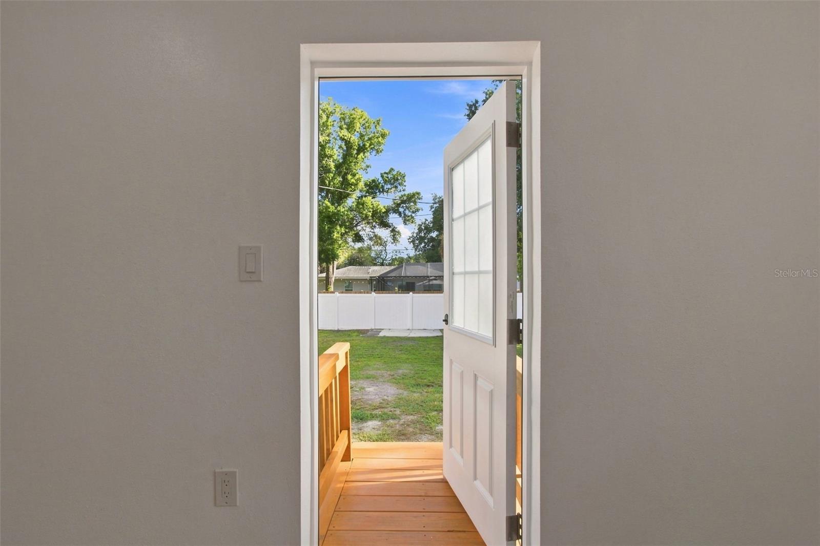 1702 W JOHNSTON AVE — photo 40