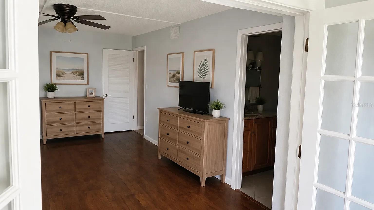 4575 COVE CIR #703 — photo 9