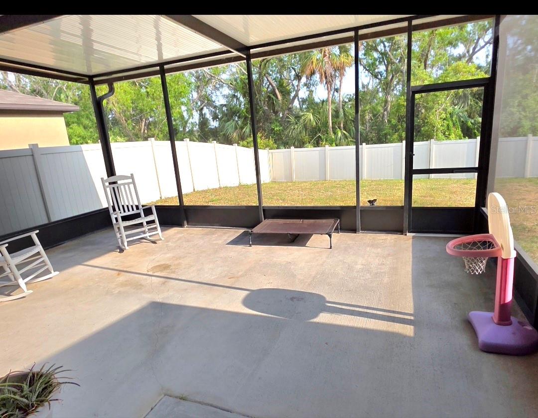 1561 FLOWER DUST DR — photo 18
