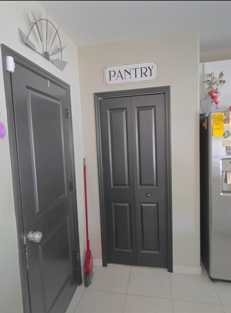 1561 FLOWER DUST DR — photo 16
