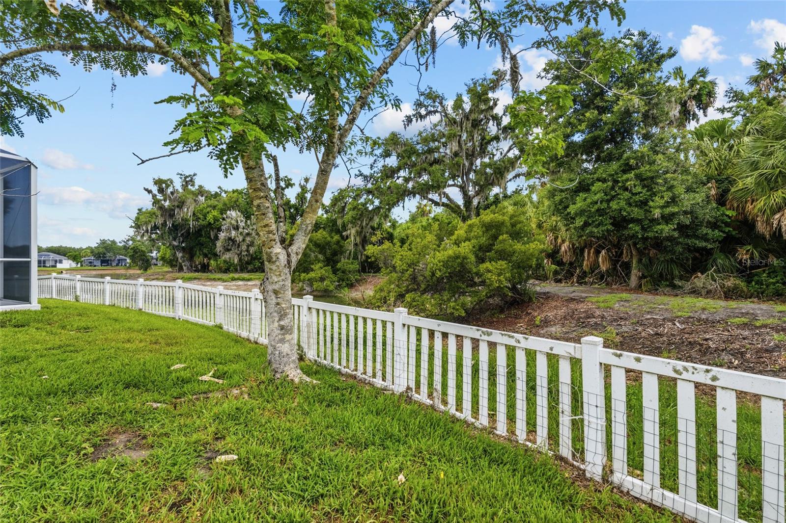4527 FERRYS MILL PL — photo 40