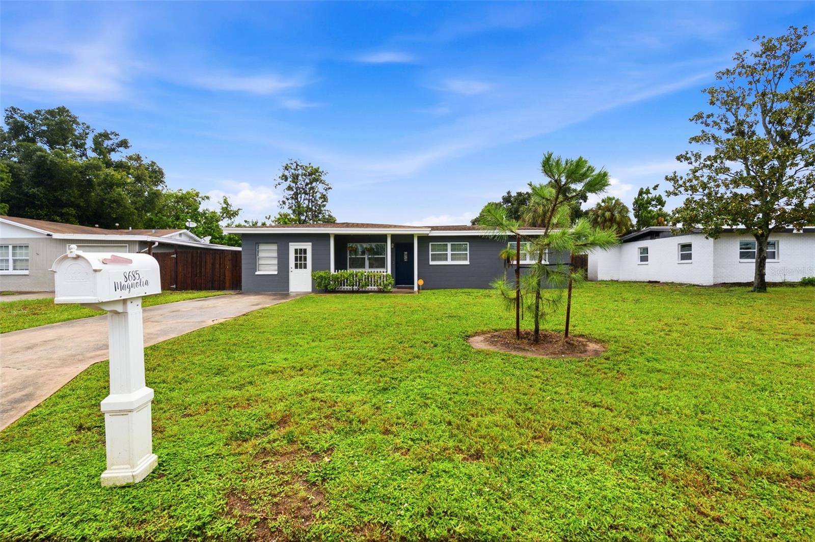 8685 MAGNOLIA DR — photo 39