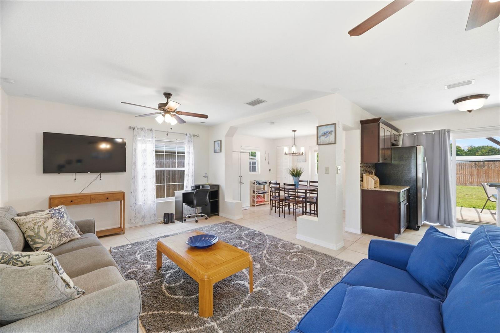 8685 MAGNOLIA DR — photo 9