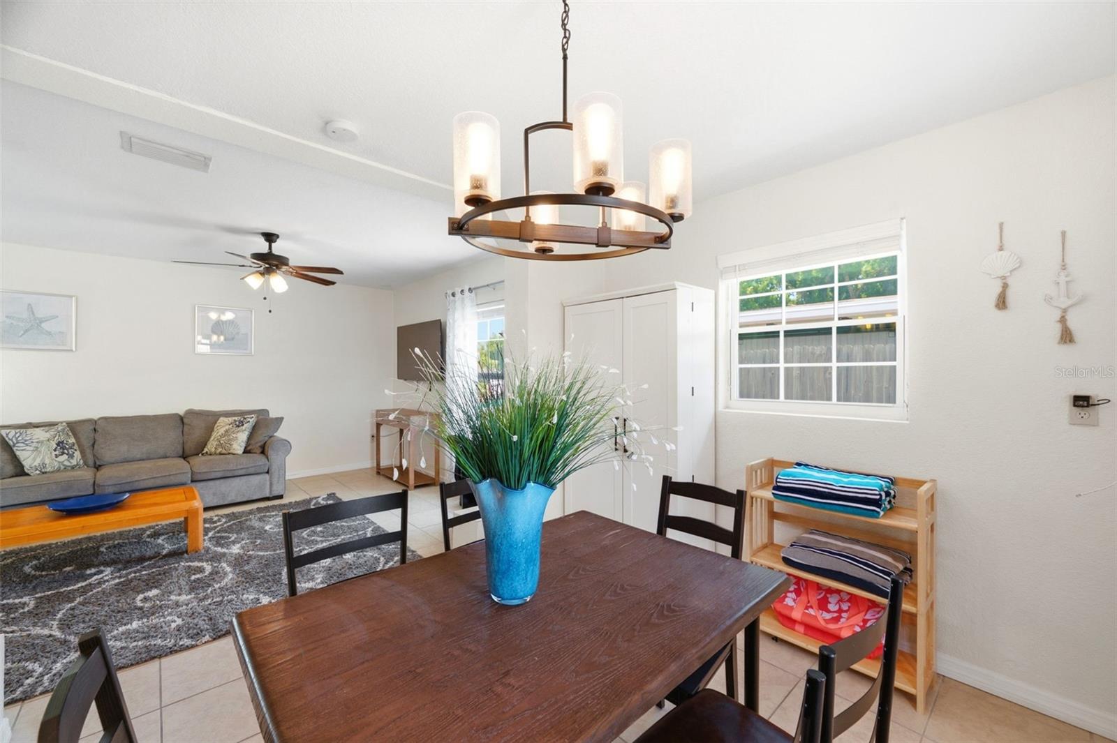 8685 MAGNOLIA DR — photo 13