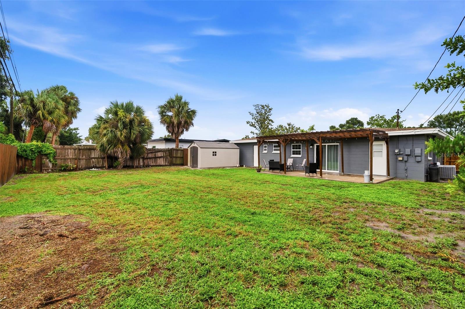 8685 MAGNOLIA DR — photo 35