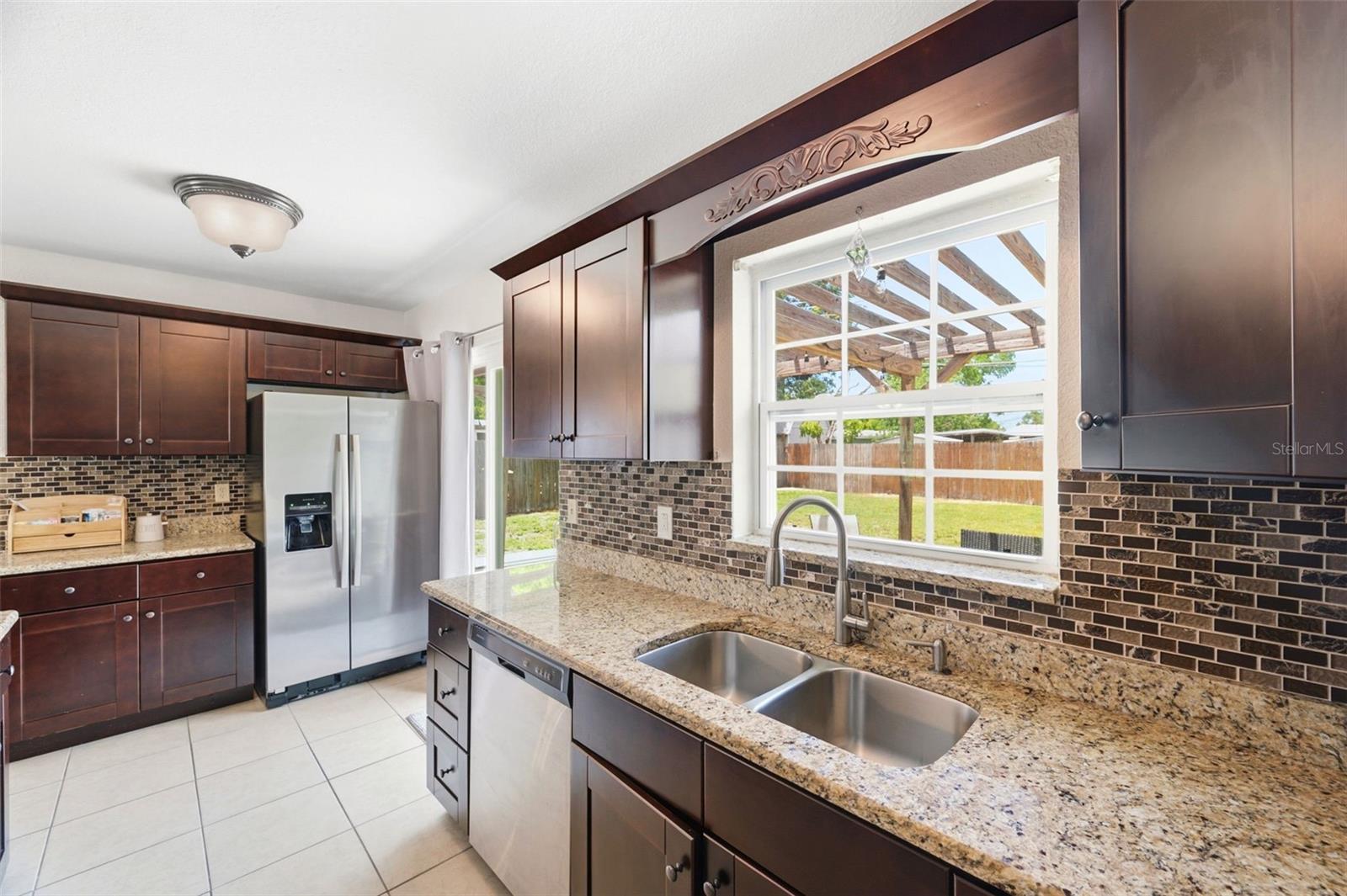 8685 MAGNOLIA DR — photo 19