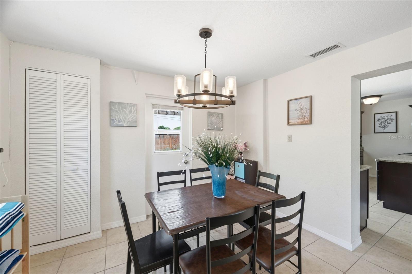 8685 MAGNOLIA DR — photo 12