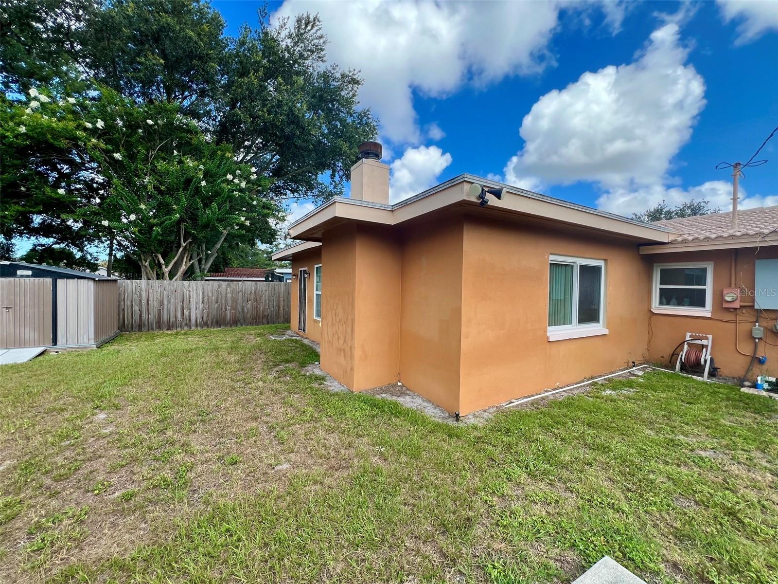 2133 INDIGO DR — photo 35
