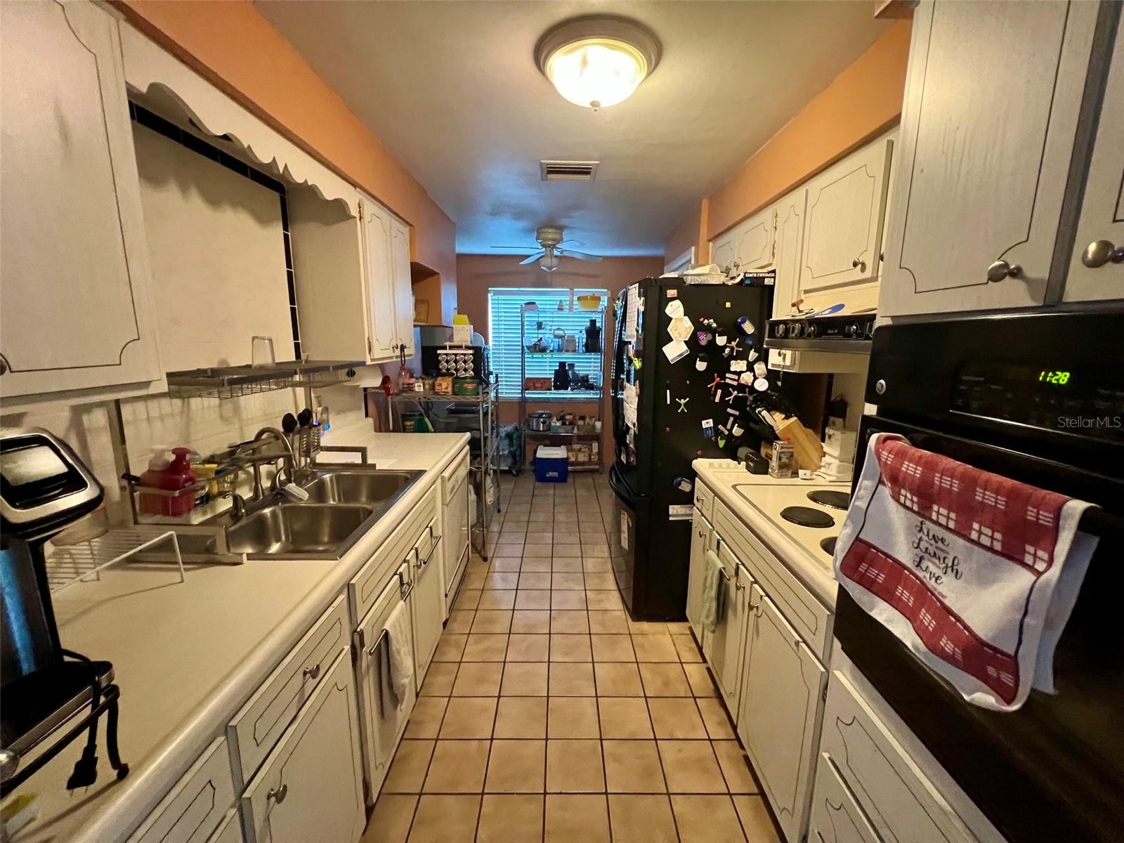 2133 INDIGO DR — photo 15