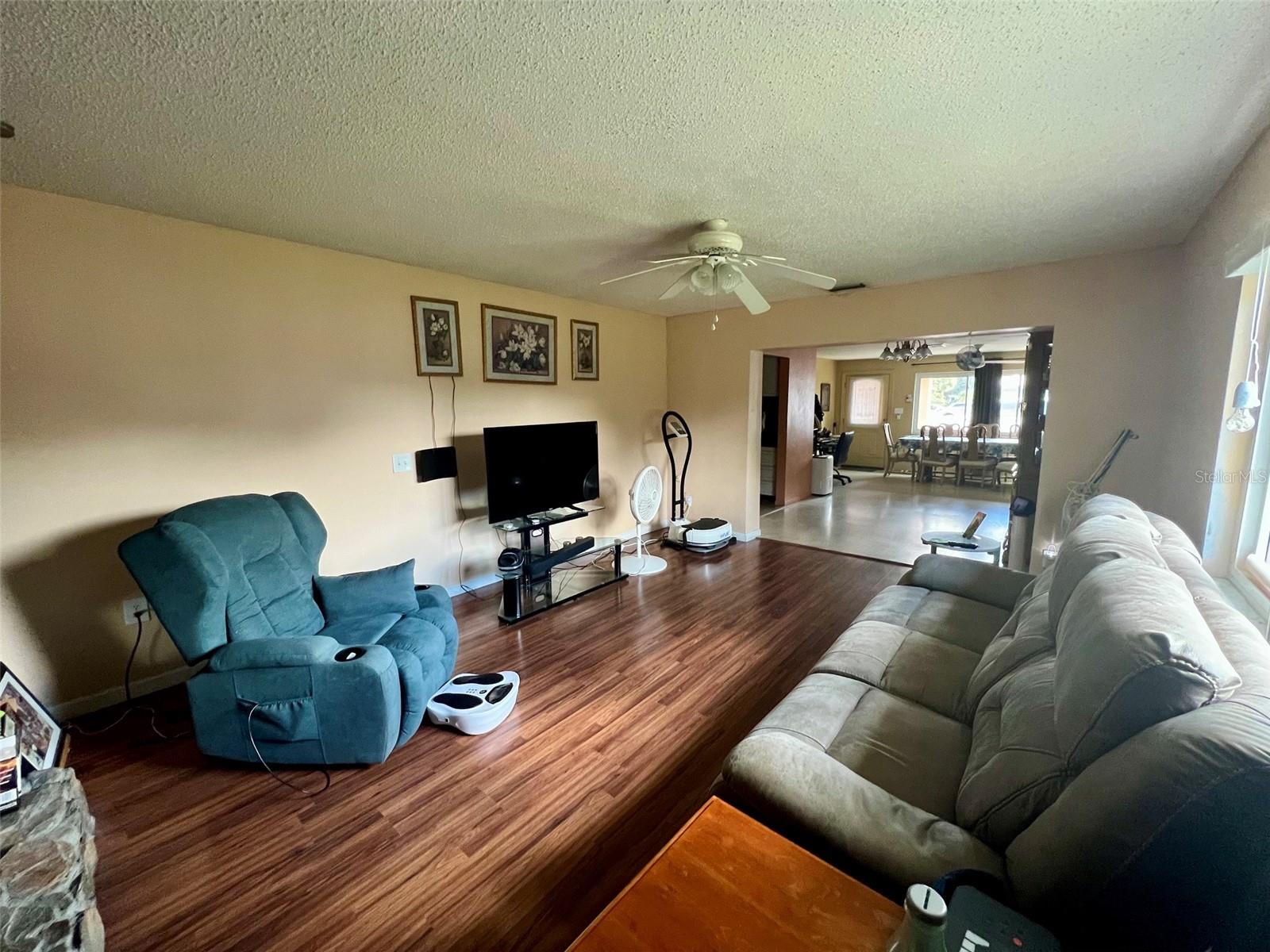 2133 INDIGO DR — photo 8