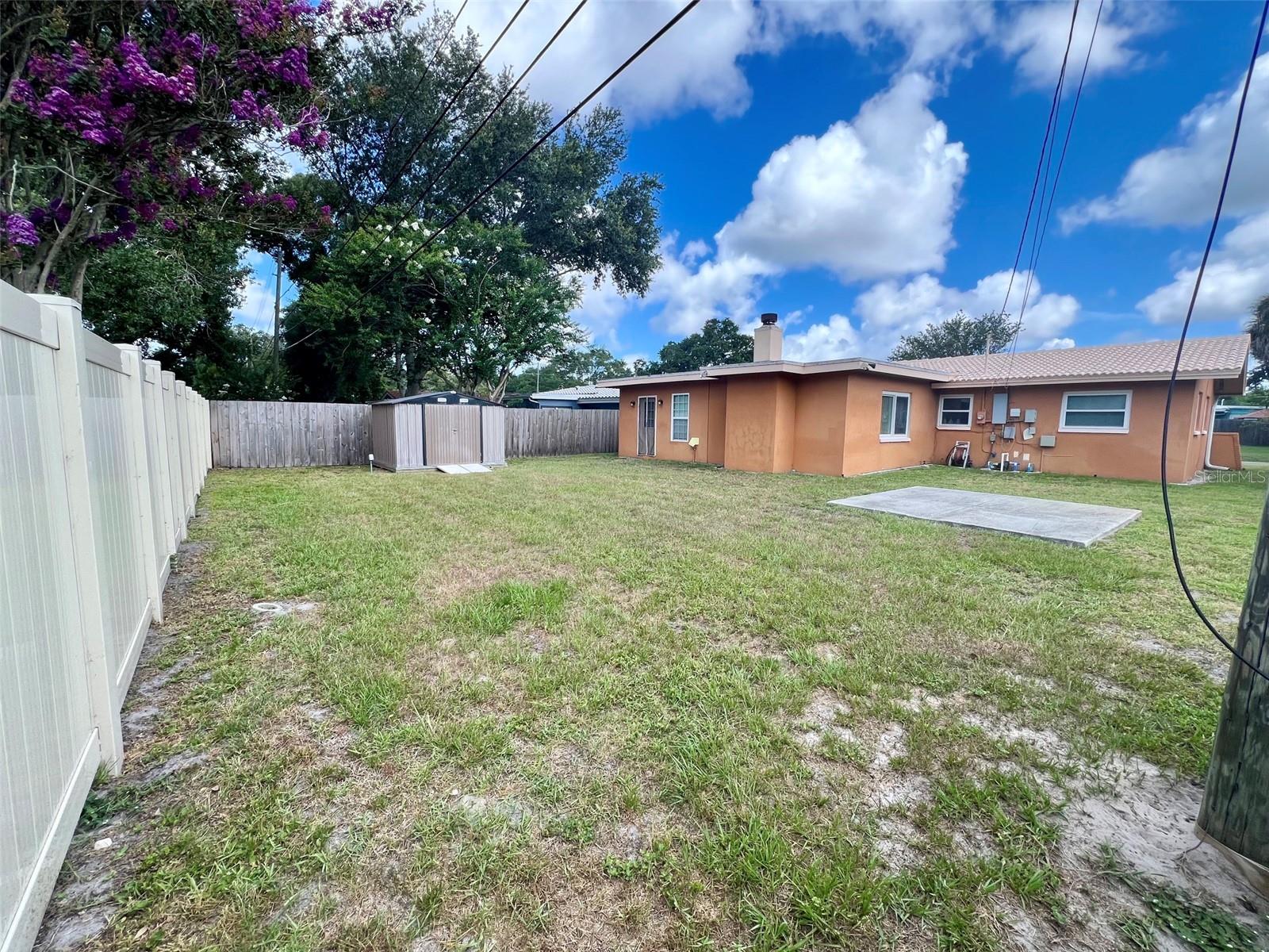 2133 INDIGO DR — photo 34